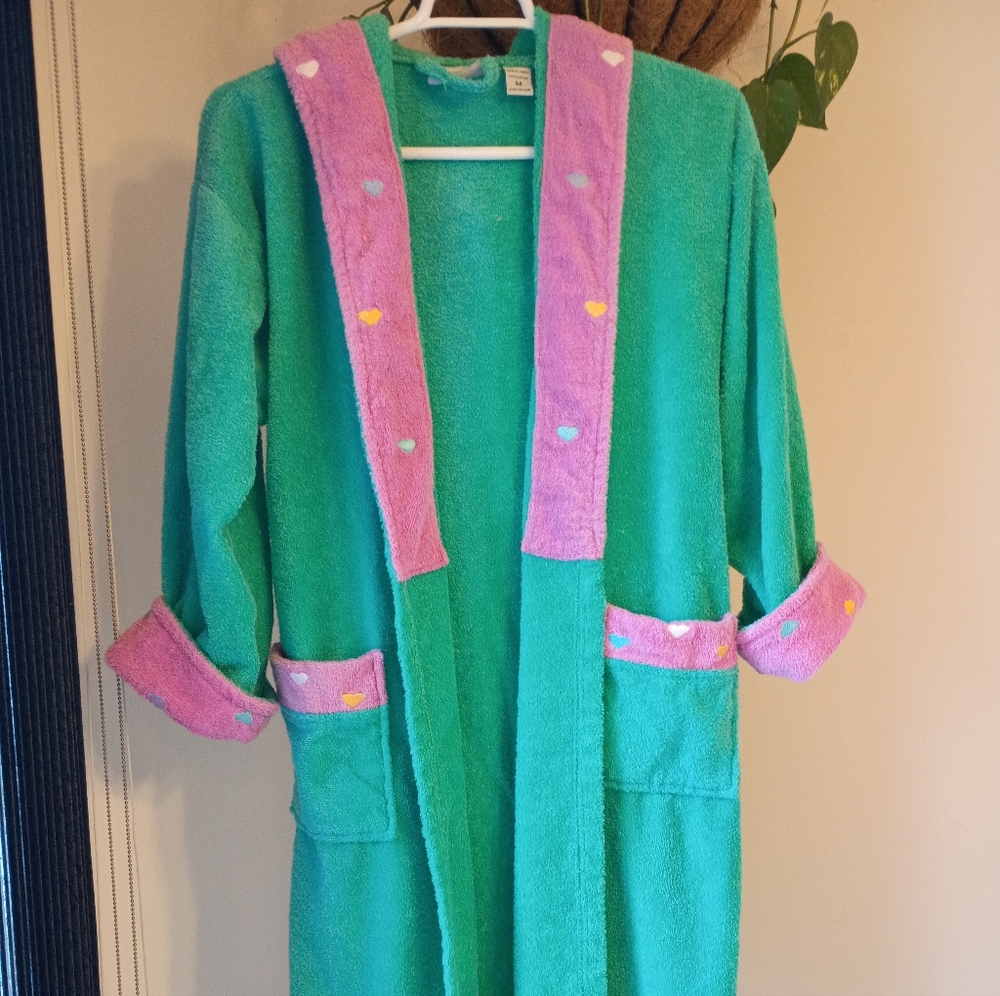 Vintage America Green and Pink Robe